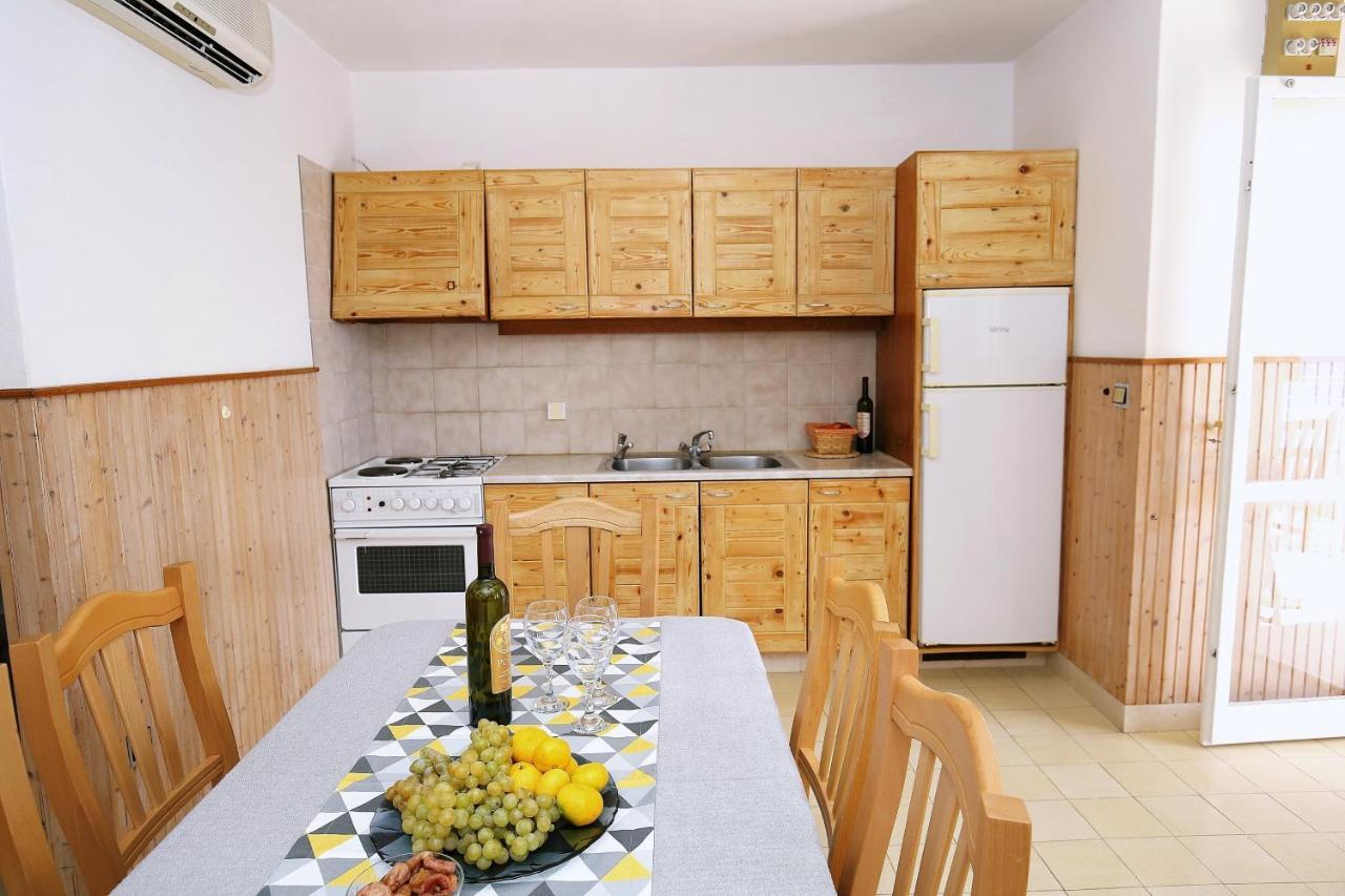 Apartments By The Sea Prizba, Korcula - 9255 Экстерьер фото